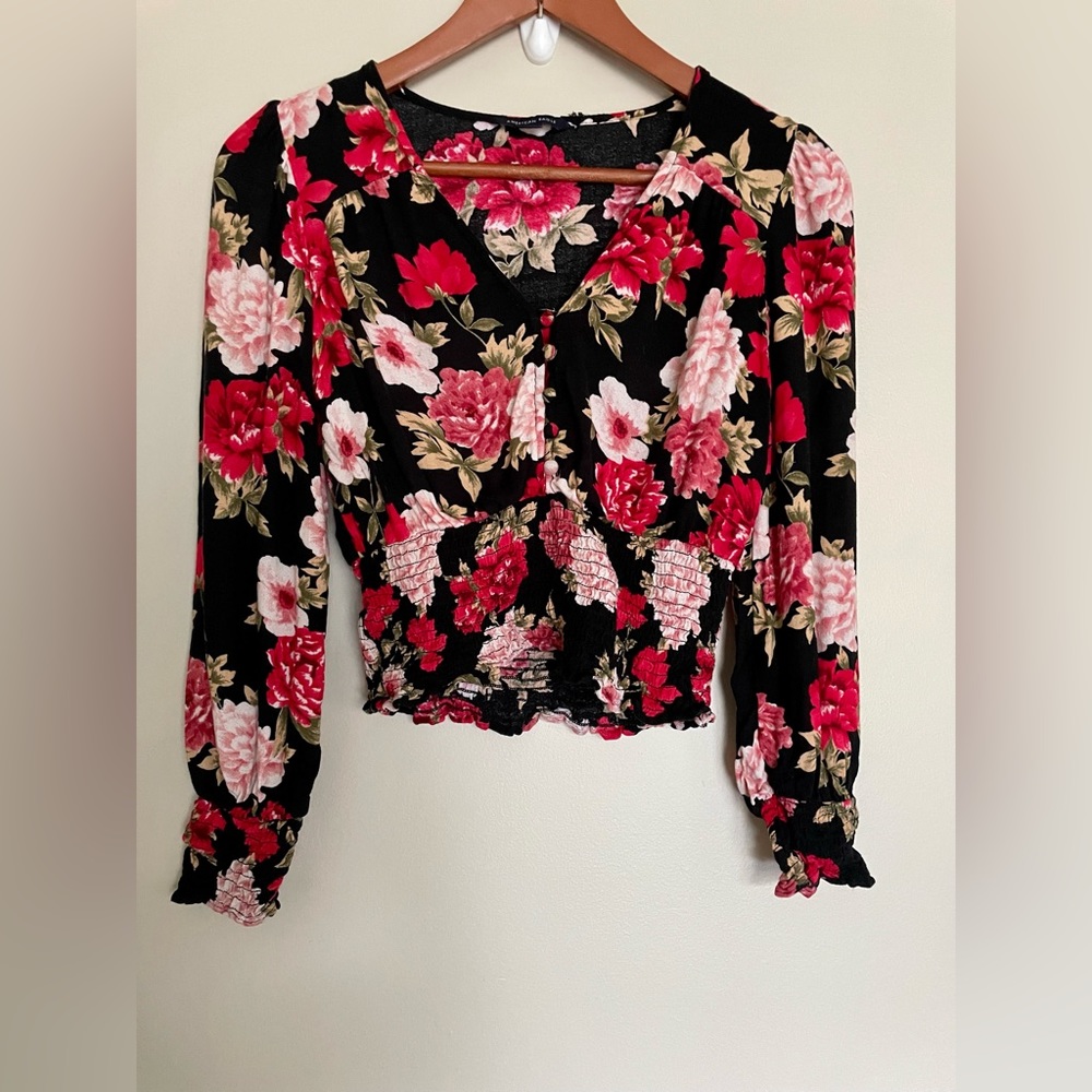 American Eagle XS Floral Red Pink Black Boho Crop Top Blouse